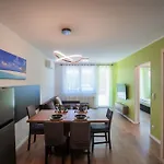 Myflat Apartment *